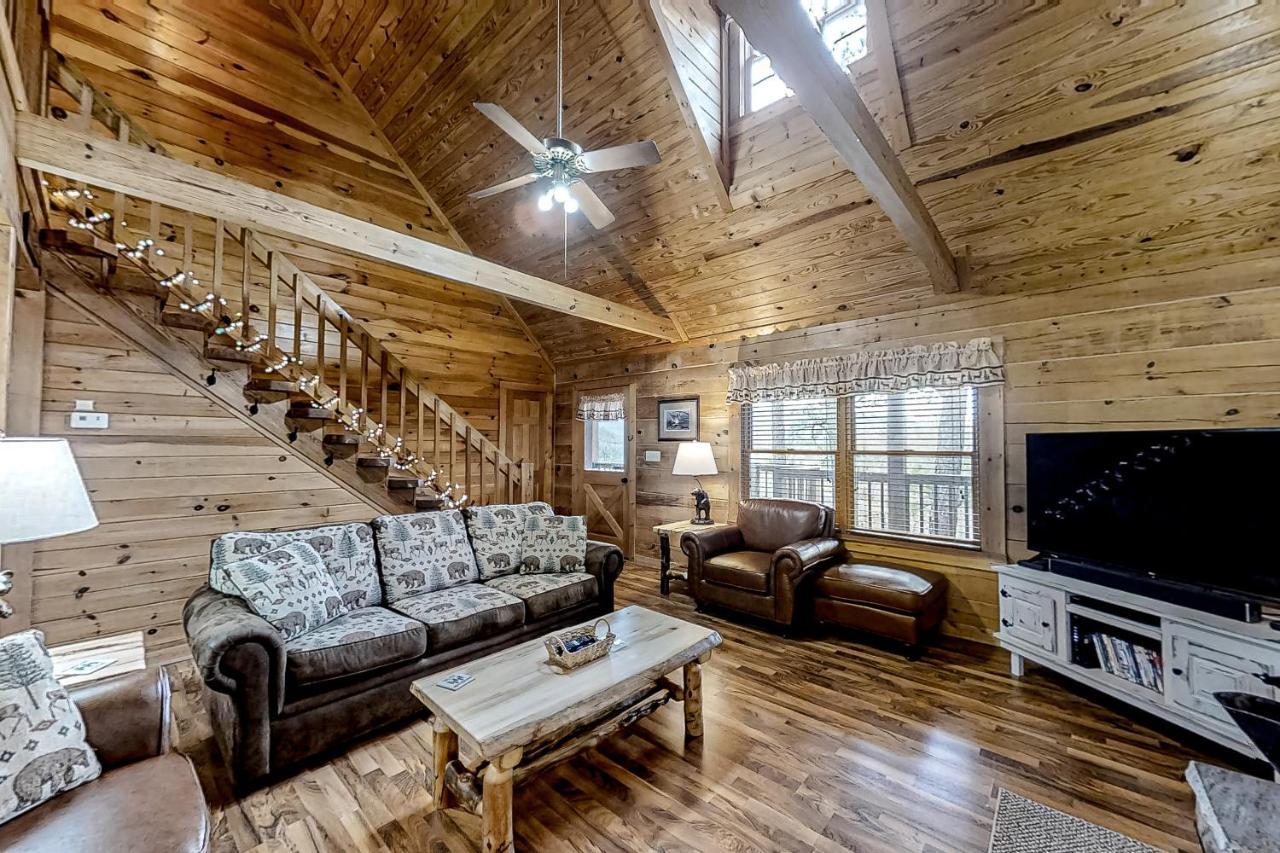 Mountain Lion'S Tales Villa Gatlinburg Exterior foto