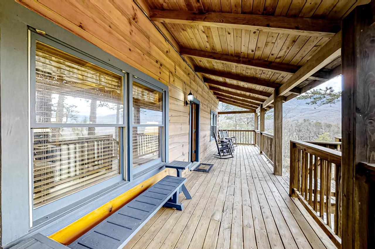 Mountain Lion'S Tales Villa Gatlinburg Exterior foto